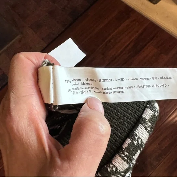 Zara’s Green and Ecru knit outfit/set. Size Large  worn one, like new condition! - Picture 12 of 13